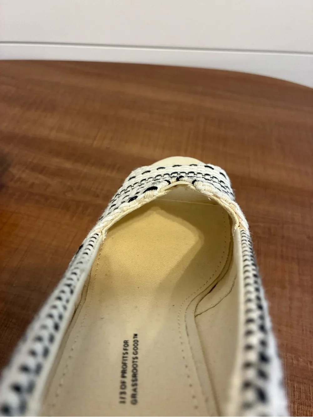 Toms Black & White Striped Espadrille Wedge Peep-Toe 7.5